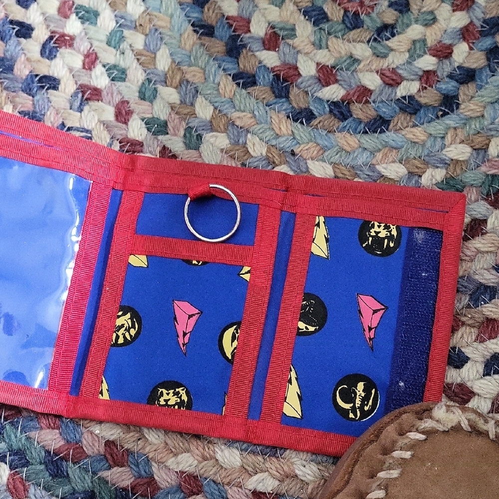 Power Ranger Red and Blue Action Figure Wallet - Picture 2 of 3